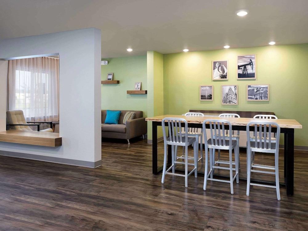 Suburban Studios Watford City エクステリア 写真