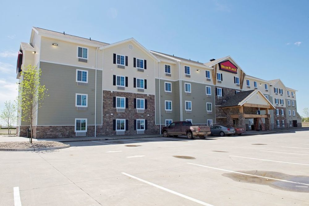 Suburban Studios Watford City エクステリア 写真