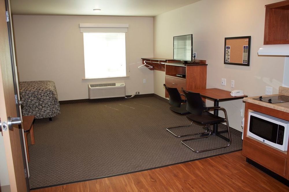 Suburban Studios Watford City 部屋 写真