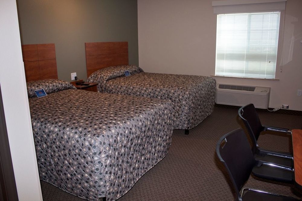 Suburban Studios Watford City 部屋 写真